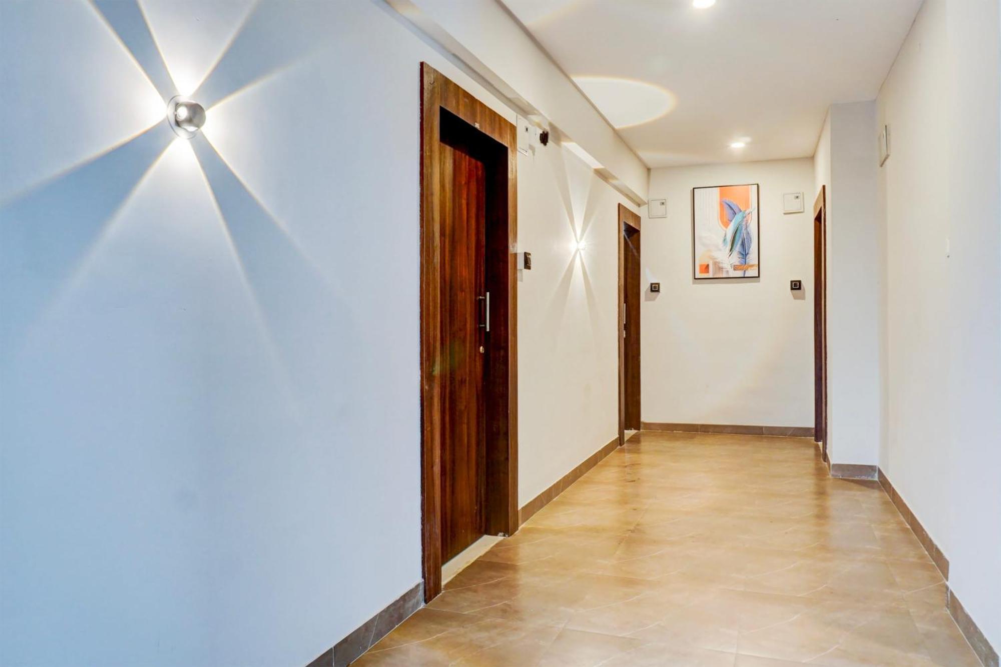 Hotel O Atithi Executive Méribel Village Extérieur photo